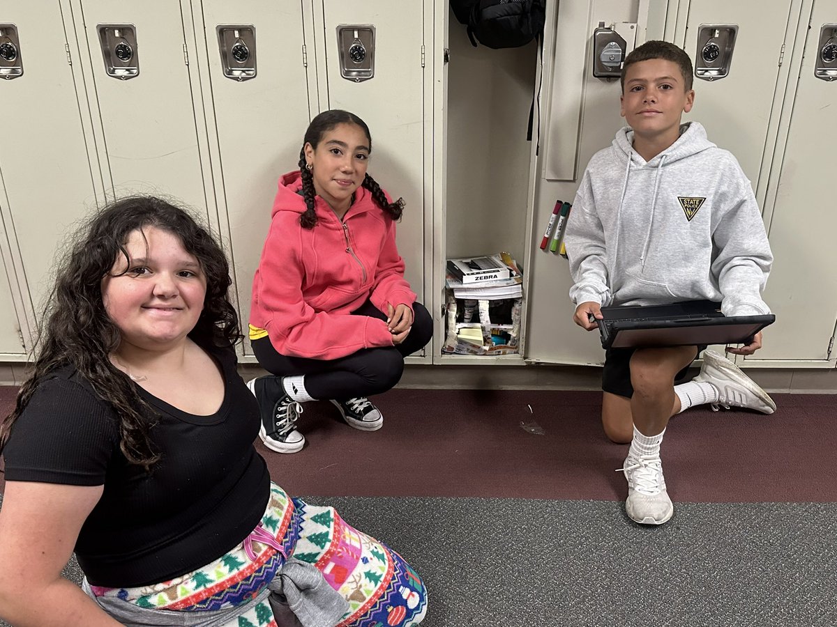 Great success with our locker shelves as we solve the problem of messy lockers in I&amp;D7! Awesome learning from our failures as well 🙌. Ss did an amazing job collaborating! <a href="/MrsWilke76/">Agatha Wilke</a> <a href="/MountOliveTSD/">Mount Olive Township School District</a> <a href="/mtolivemiddle/">Mt. Olive Middle School</a>