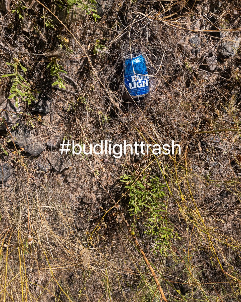 BrittsImages's tweet photo. This week in #NewMexico 
#budlighttrash https://t.co/ybmVoVU0UO