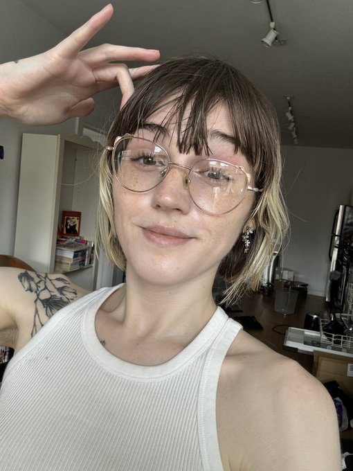 Watch Claire Gemini ♊🔞's leaked NSFW photo on TwXstars