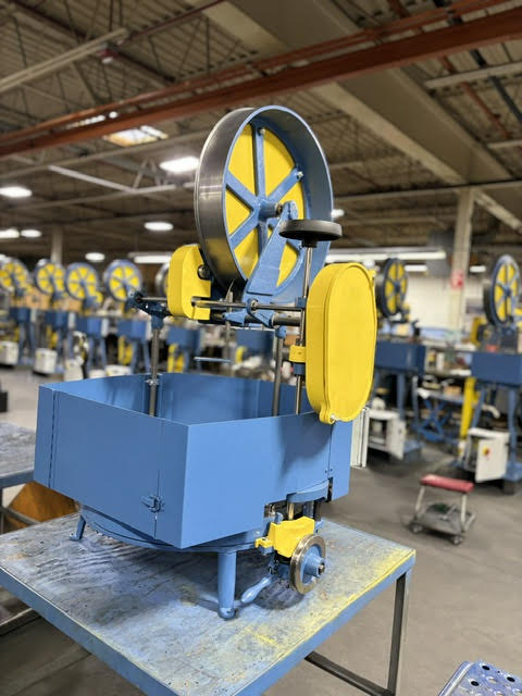 Wardwell_Co's tweet photo. 🌍 For over a century, Wardwell braiders have been trusted by industries worldwide.

The reason for their enduring popularity is simple: innovation, reliability, and unparalleled customer support. https://t.co/kAnz69vbhs