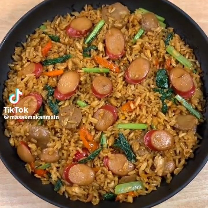 pecinta NASGOR sini merapaatt!🙌🏻 aku mau bagiin kumpulan resep NASI GORENG mulai dari nasgor kampung, nasgor abang-abang, sampe nasgor speciall!✨😋