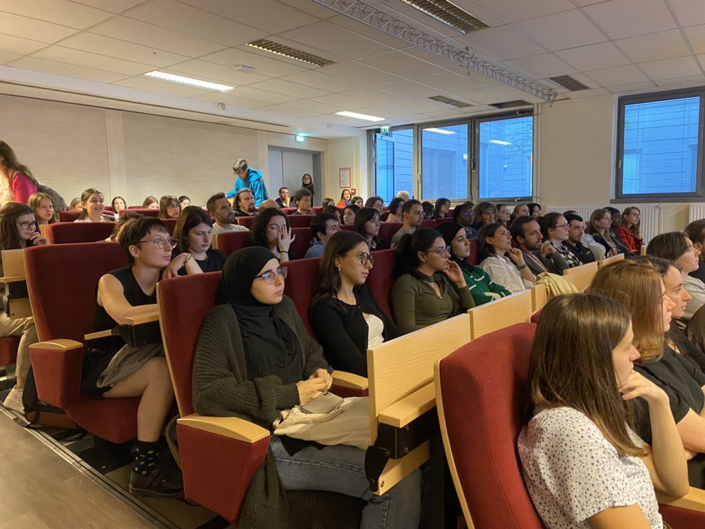 Jonathan Weitzman (@epigenetique) on Twitter photo fascinating talk from <a href="/ivanoransky/">Ivan Oransky</a> <a href="/RetractionWatch/">Retraction Watch</a> about publishing and integrity
Full house with students from <a href="/EURGENEPARIS/">EUR G.E.N.E. Grad School</a> <a href="/bgaparis/">Magistère Génetique - BGA</a> <a href="/Bio_SPC/">BioSPC</a> <a href="/univ_paris_cite/">Université Paris Cité</a> fascinating talk from <a href="/ivanoransky/">Ivan Oransky</a> <a href="/RetractionWatch/">Retraction Watch</a> about publishing and integrity
Full house with students from <a href="/EURGENEPARIS/">EUR G.E.N.E. Grad School</a> <a href="/bgaparis/">Magistère Génetique - BGA</a> <a href="/Bio_SPC/">BioSPC</a> <a href="/univ_paris_cite/">Université Paris Cité</a>