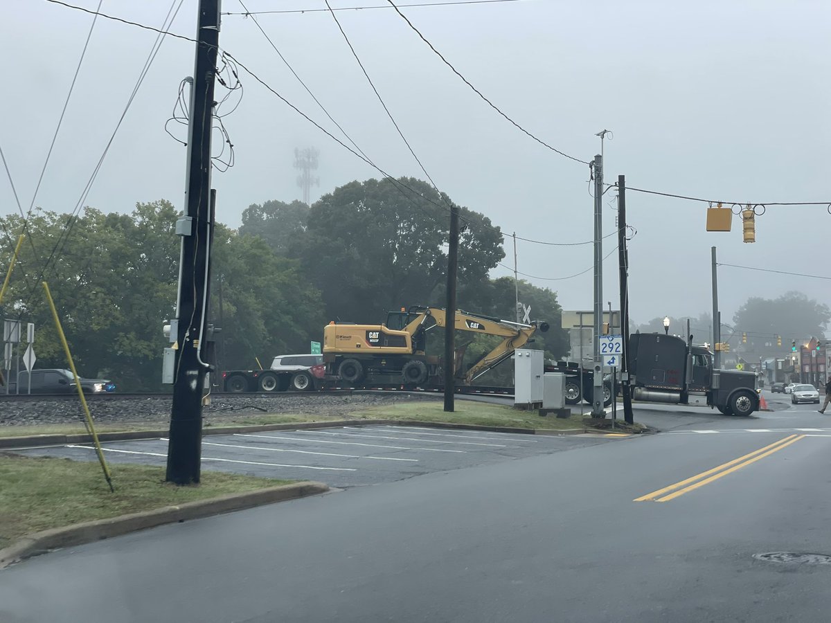 Bridget_NewGirl's tweet image. He’s stuck! #InmanSC