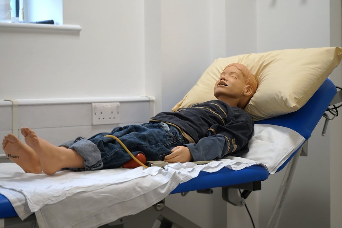 Today we ran the Paediatric Comet for our medical students to enable them to practice &amp; consolidate paediatric exam techniques, such as history taking and performing an A-E assessment. <a href="/GEHNHSnews/">George Eliot Hospital NHS Trust</a> 
#HCSIMWEEK24