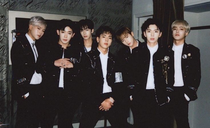 Rachael4kpop's tweet photo. #TeamMonstaX https://t.co/FBGFhbIPaQ