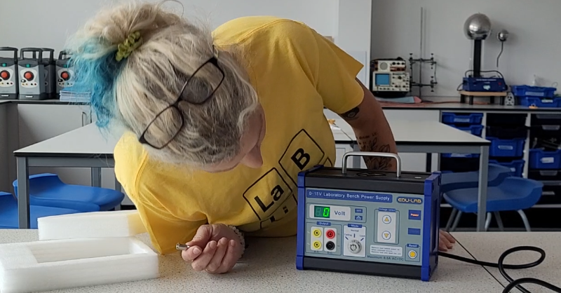 EduLabUK's tweet photo. Have you seen Emma Dent unboxing the 0-15v Stepped Power Supply on @LaBLiFeUK?

📽️ Check out the video: https://t.co/7ywmhHexJD
🥽 Check out the blog: https://t.co/yqn2Kv5sZe

Explore more: https://t.co/jECbtfZgnU

#LaBLiFe #science #STEM