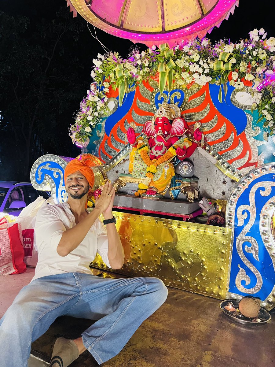 chiragsethi01's tweet photo. Ganapati Bappa moreya 🙏
Thank you Bappa for the blessings, love and abundance 🙏🌸💕 https://t.co/X5GO2nPcbx