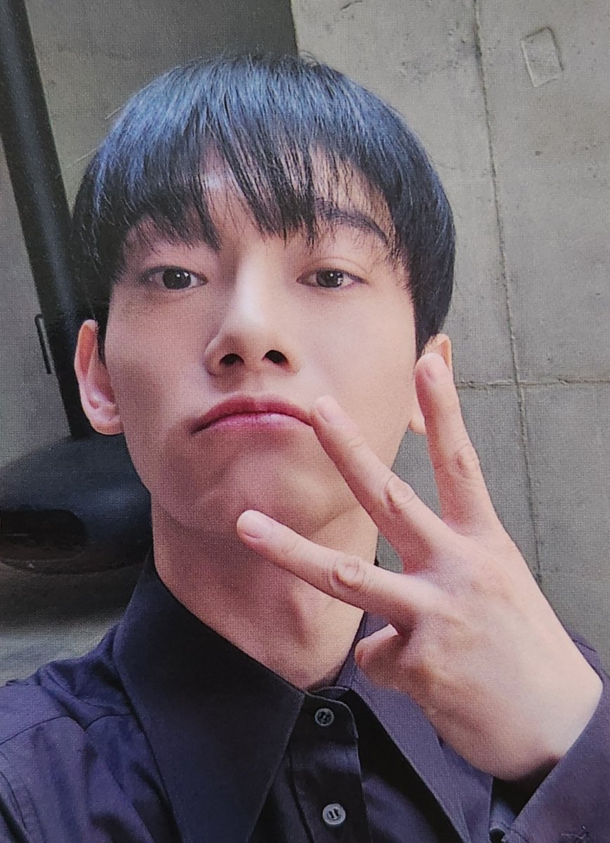 DAESCANS's tweet photo. [SCAN] CHEN DOOR - FROMM FANSIGN PCS #CHEN #첸 @CHEN_INB100 https://t.co/nfvJWgRhuE