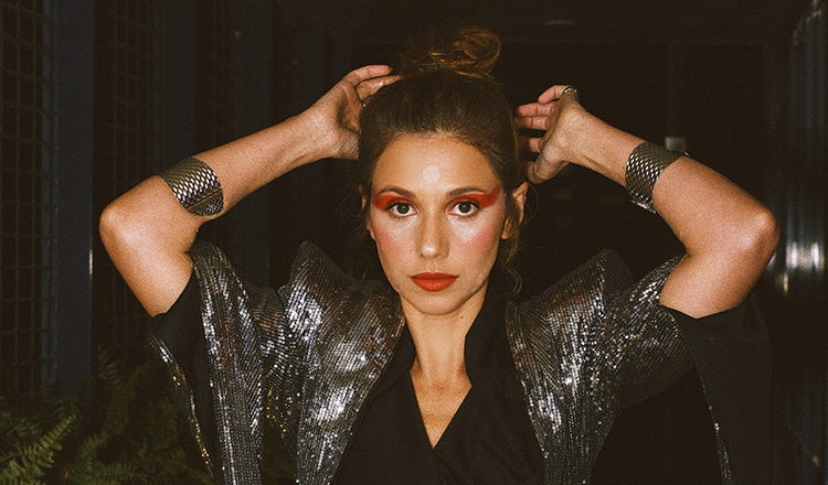 Entrevista a Malu Maria em Portugal: screamyell.com.br/site/2024/09/1…