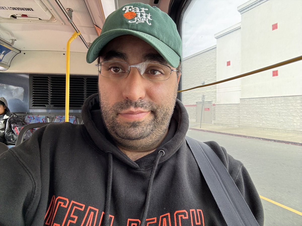 Bobakkabob37's tweet photo. Finally taking @SamTrans during this #TransitMonth2024 #RideContest 

Why am I in Serramomte shopping center you ask? 

Well, after 14 long years my last pair of glasses has bit the dust and I needed to get my eyes re-examined anyway, and the best deal was in this mall https://t.co/rur6lw75i3