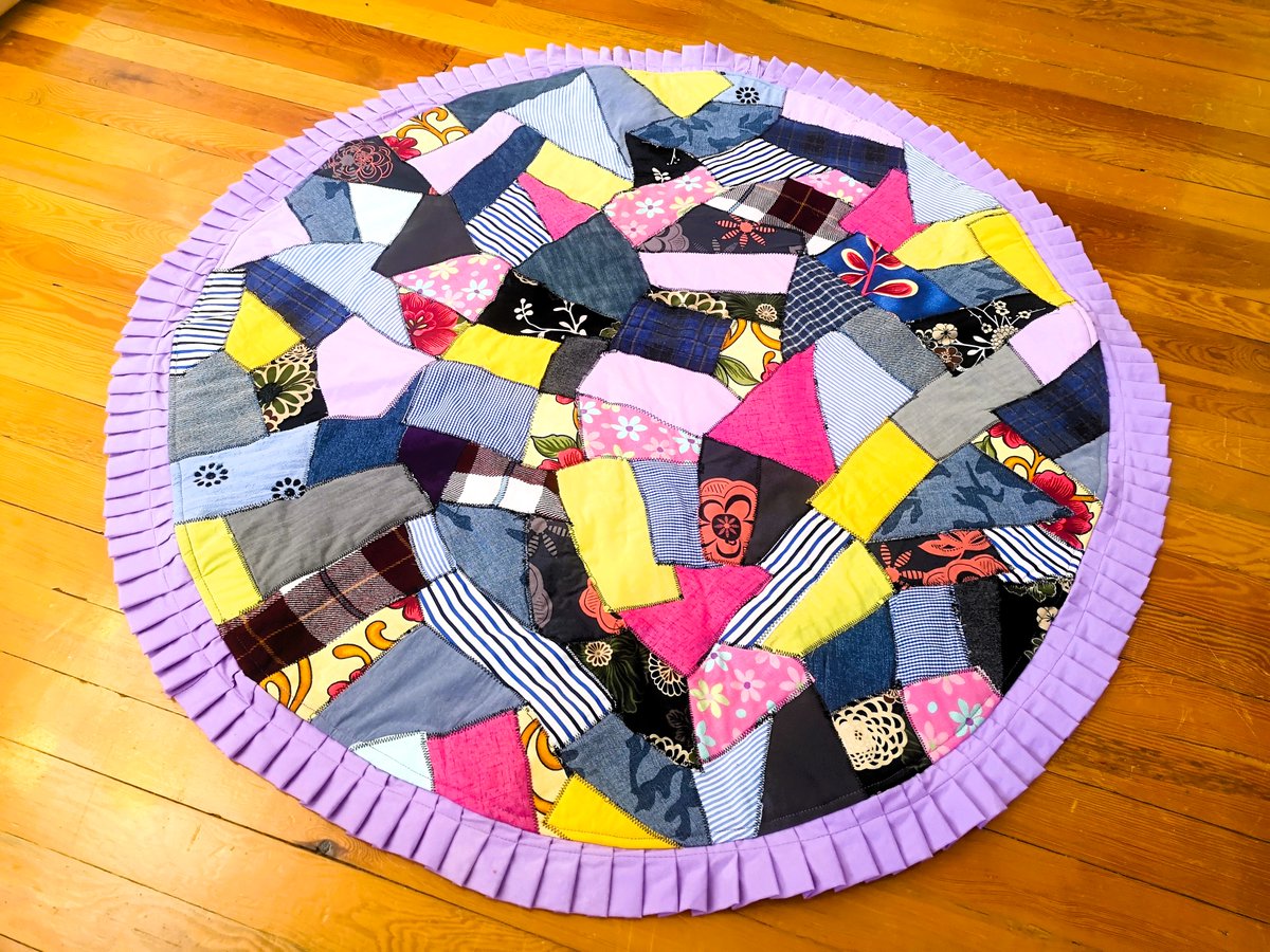 nihalguven66's tweet photo. Eski Bornoz ve Kumaş Atıklarının Muhteşem Dönüşümü / Magnificent Transformation of Old Bathrobes and Fabric Waste  https://t.co/26XnoBwiZ1  #YouTube #recycle #geridönüşüm #diy #craft #kendinyap #doityourself #sewing #dikiş #ustaeller #masterhands #follow #takip #youtube https://t.co/AkONmqICJC