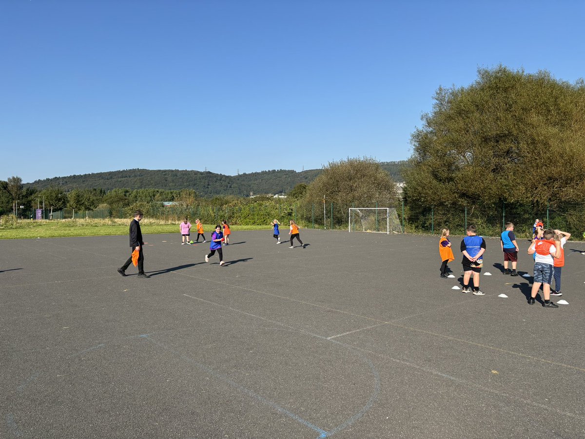 Great to be back in After School Sports club! And awesome to have three year 11 boys (who were in my class when they were year 3) helping out me out this year! <a href="/YBB_LowerSchool/">YBB-Lower School</a> <a href="/YBB_PESport/">Ysgol Bae Baglan - PE & Sport</a>