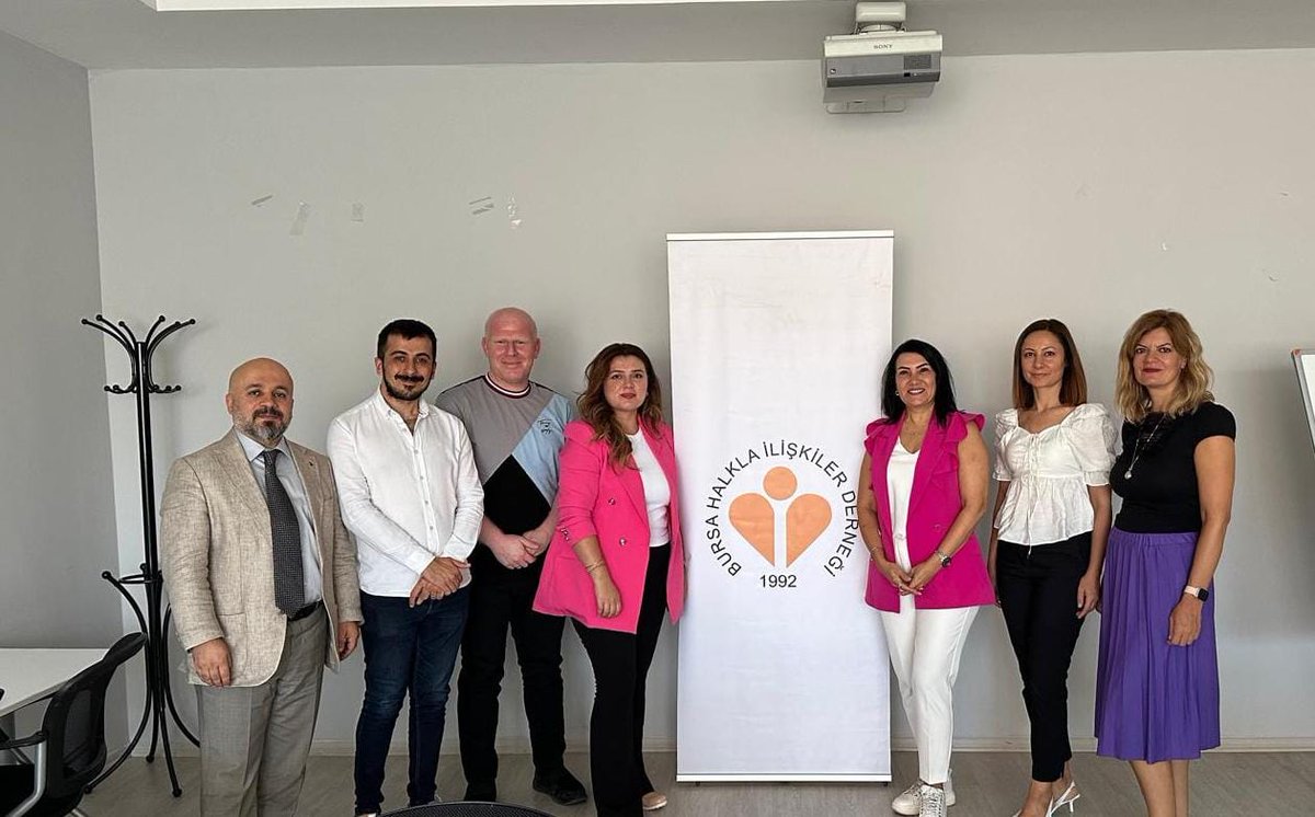 mudanyadmtal's tweet photo. Eğitim öğretime destek ve öğrenciler için uygulama faaliyet alanları geliştirmek amacıyla okulumuz Halkla İlişkiler alanı öğretmenleri Bursa Halkla ilişkiler derneğini ziyaret etti. https://t.co/2biM0vW0oz