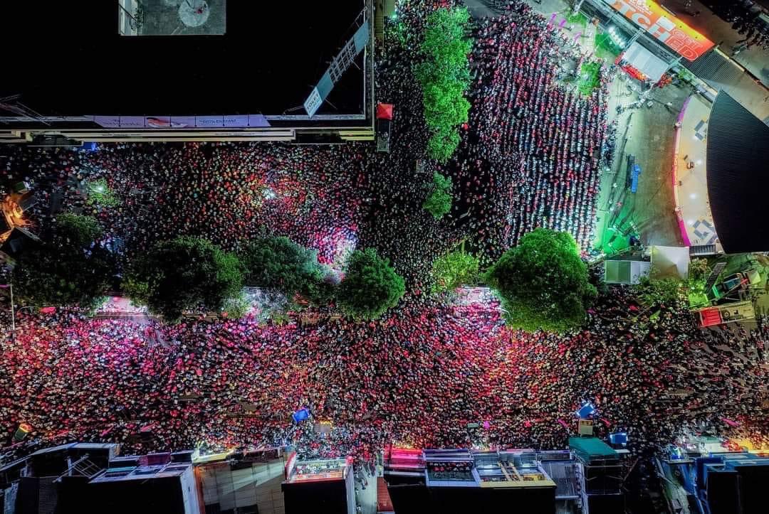 VraieB's tweet photo. Nugegoda. 
This is what hope looks like ❤️
We have already won— we’ve changed how people engage in politics, made history with our women’s movement, and built a people’s movement that will change our future. These wins are massive. 
AKD is about to make history ✊🏽❤️
#රටඅනුරට https://t.co/tNYfRVimo8