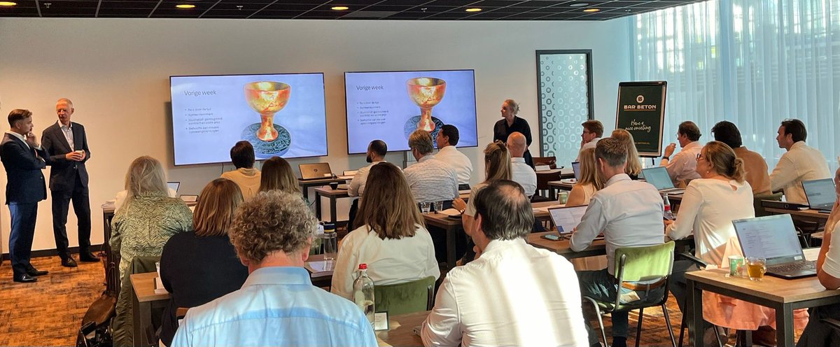 Vanavond de tweede dag van onze leergang Het Moderne Bouwcontractenrecht geopend. Volle bak, mooie discussies