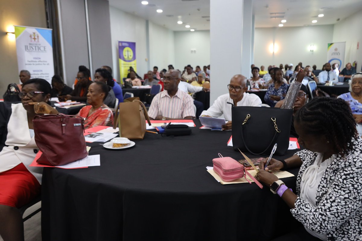 Delroychuckjm's tweet image. Approximately one hundred Justices of the Peace from Hanover were today  sensitized on matters concerning land by @NLAJamaica, birth &amp;amp; death by @RGD_Jamaica
and estate management by the @Agd_jamaica

#Firstclassjusticesystem #Accesstojustice