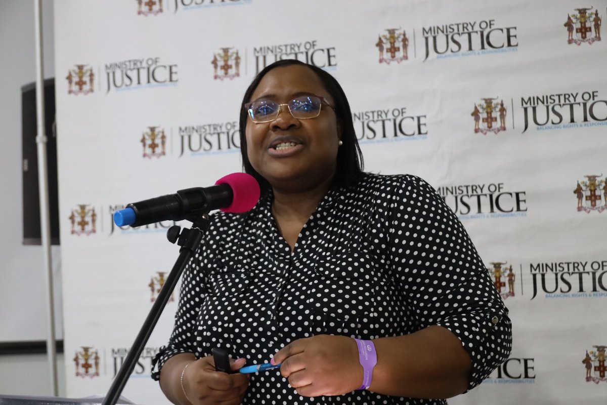 Delroychuckjm's tweet image. Approximately one hundred Justices of the Peace from Hanover were today  sensitized on matters concerning land by @NLAJamaica, birth &amp;amp; death by @RGD_Jamaica
and estate management by the @Agd_jamaica

#Firstclassjusticesystem #Accesstojustice