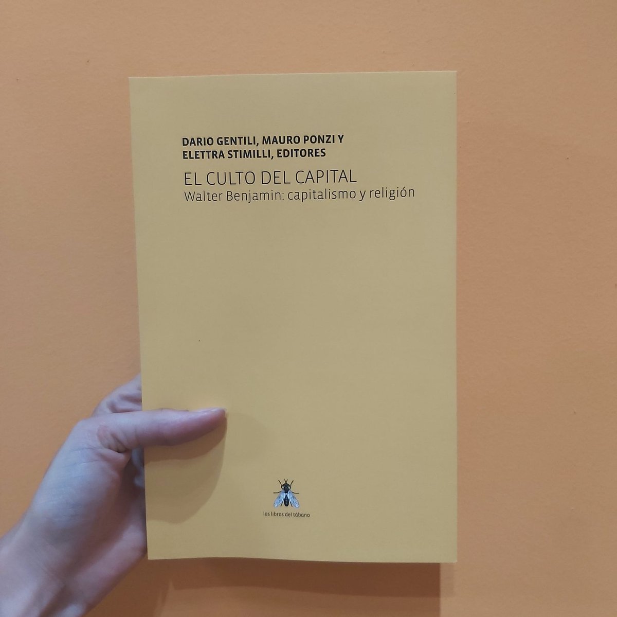 Meta Librería (@metalibreria) on Twitter photo Para Benjamin el capitalismo es una religión cultual en la que el endeudamiento y la culpabilidad se suceden sin tregua. Sus intuiciones en torno a una versión económica de la teología política resuenan con fuerza en nuestro presente.
<a href="/TabanoDel/">Libros del tábano</a> Para Benjamin el capitalismo es una religión cultual en la que el endeudamiento y la culpabilidad se suceden sin tregua. Sus intuiciones en torno a una versión económica de la teología política resuenan con fuerza en nuestro presente.
<a href="/TabanoDel/">Libros del tábano</a>