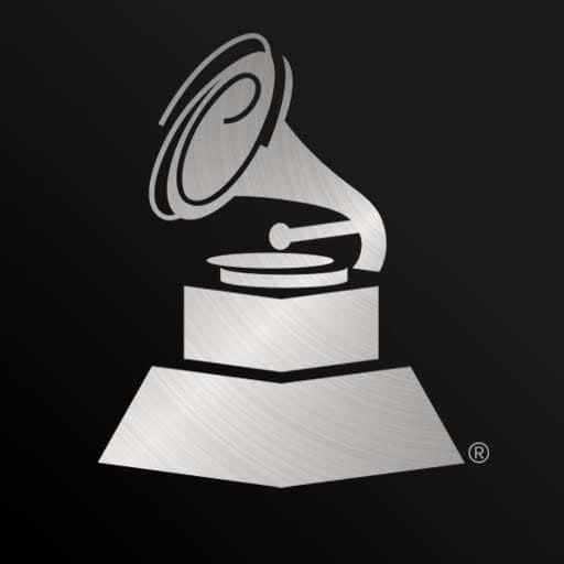 BabyMy54288556's tweet photo. KeniaOs  NUNCAAA! estuvo nominada a los GRAMMYS! 

La nominación de "MEJOR VIDEO VERSION LARGA" No era para el artista si no, para el "DIRECTOR DE VIDEO" Camilo fue el intérprete y DIRECTOR de VIDEO! 

El nominado era FLAKKA - DIRECTOR DE K23!

Lo mismo este AÑO! https://t.co/rp5otlcu0r