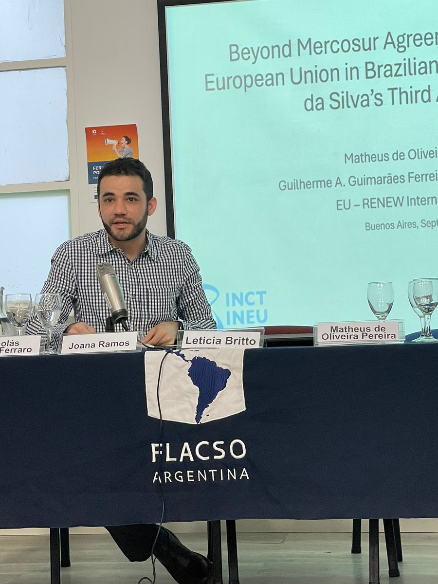 Depois das medialunas, o trabalho! Na conferência promovida pelo <a href="/eu_renew/">えーりー</a> e <a href="/FLACSOARGENTINA/">FLACSO Argentina</a>