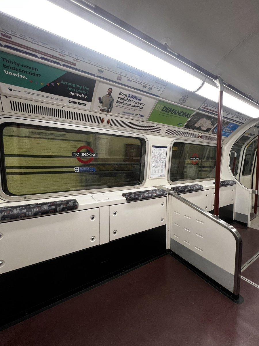 capturedlondon's tweet image. These new Bakerloo line carriages… #Bakerloo #London #TFL