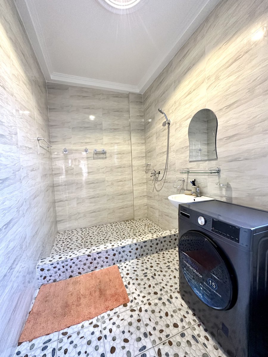 _onlyonecato's tweet photo. 1 bedroom Airbnb at Tema Community 25 available for only Ghc600 a night. 
Free complimentary welcome package available for first 10 guests. 
Book a stay here with me today😌 https://t.co/OZXlahmFch