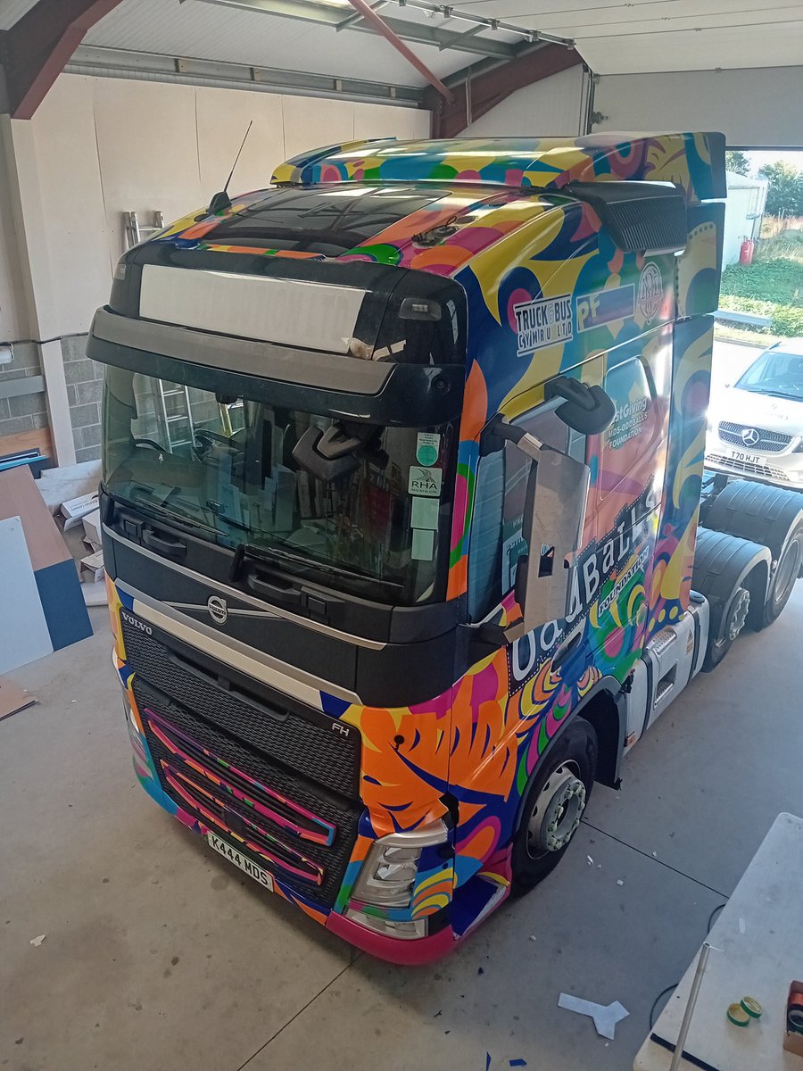 Boomerang Signs tweet media