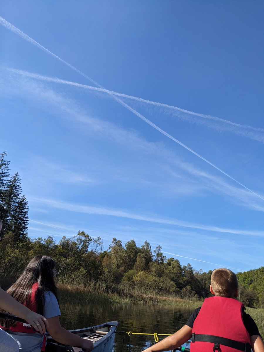 BlairvadachAndy's tweet image. The bluebird filter was at max levels today as @AntoninePrimary reached the halfway point of their @BlairvadachOEC journey! 😎
A absolutely stunning day in the @lomondtrossachs for a #canoesafari of #lochard 
What a day for #makingmemories👌
#AntonineBV24