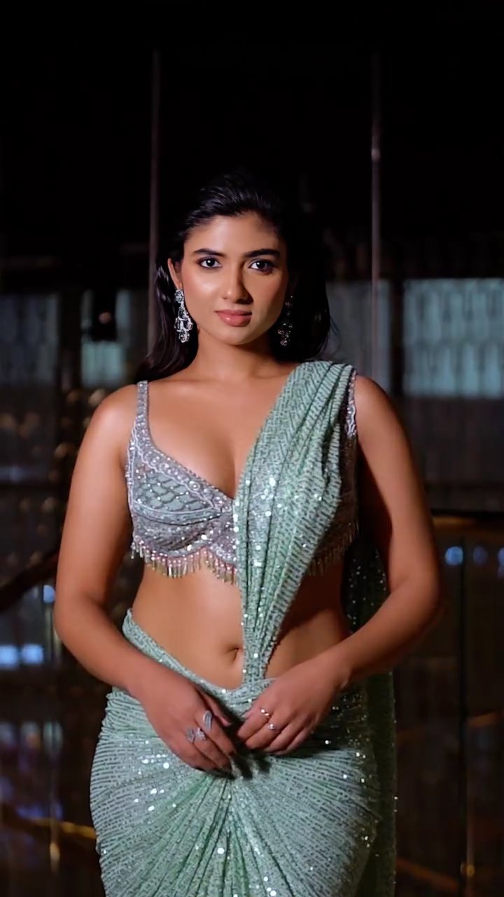 GXx6kOFWUAANeOb?format=jpg&name=large