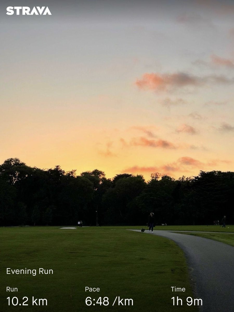 liyantwt's tweet photo. Marlay Park, Dublin

[ 10.2km, 6:48/km ] https://t.co/IOn1KZXnMf