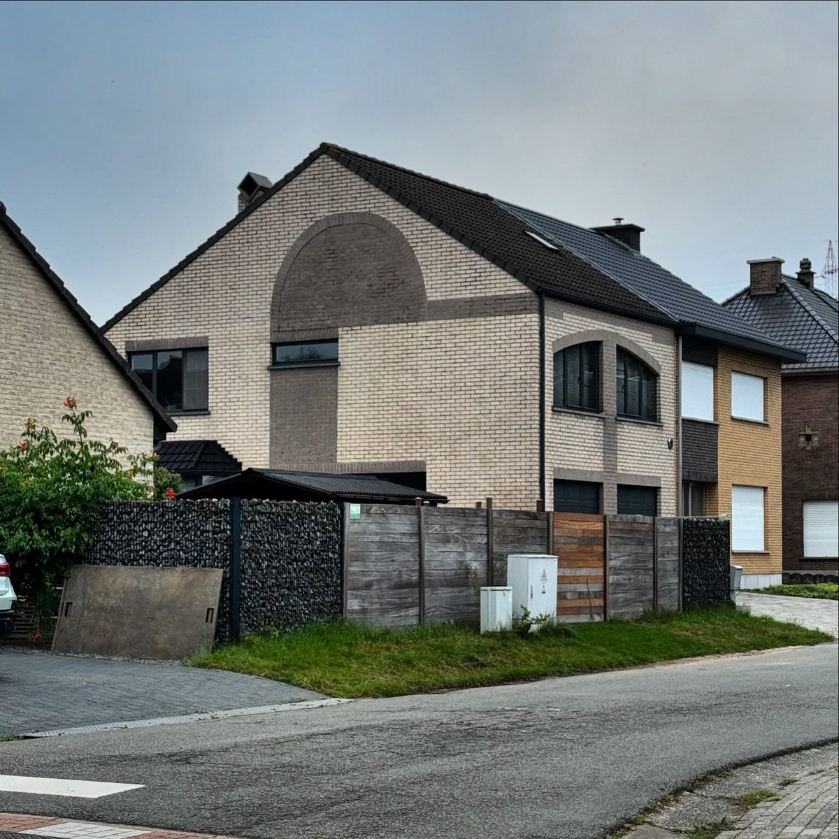 Putting the fence in offensive