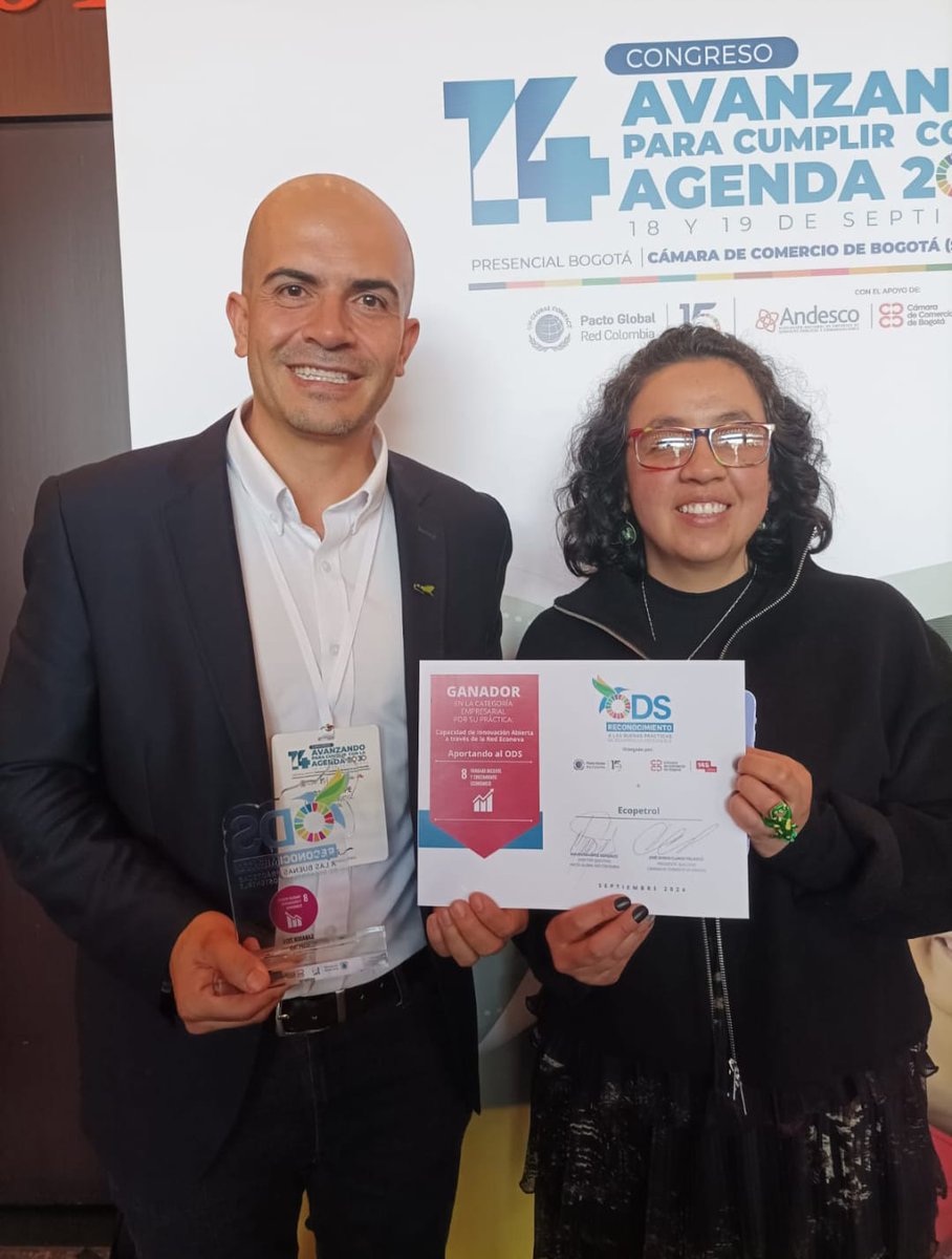 Red_econova's tweet photo. 🚀#BuenasNoticias ¡GANAMOS! @ECOPETROL @Econova arrasaron en el ODS 8: 'Trabajo Decente y Crecimiento Económico'. Impulsamos innovación y #SosTECnibilidad®️ con empleo y oportunidades. ¡Vamos @Andesco1 @camaracomerbog @pactocolombia! #LaEnergíaSeContagia  ⚡#14CongresoPactoGlobal https://t.co/Mhv3qRiDXw