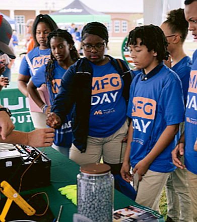 AIMBusinessNews's tweet image. 🎉 In Massachusetts, we celebrate annually Manufacturing Day in October! Highlight industry innovations and growth. Hosting an event? @MassMEP can help plan and promote! Reach out today to showcase your company. Learn more: okt.to/w7T4AY #ManufacturingDay