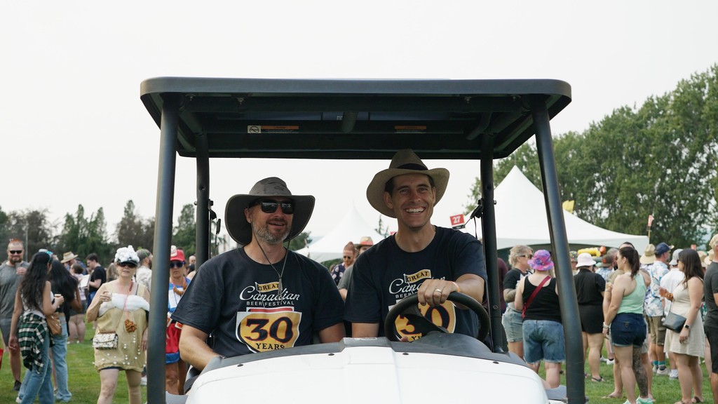 CHEERS to the VOLUNTEERS!⁠🍻
🥳 Volunteers are the backbone of events like #GCBF. A huge CHEERS and THANK YOU for giving your time and being part of our team. We truly couldn’t do it without you! 🙏⁠

#GreatCanadianBeerFest #VicBeerSociety #VictoriaBeerSociety