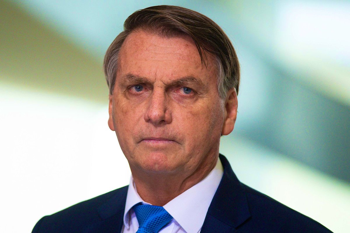 NewsLiberdade's tweet photo. 🚨URGENTE - Com volta do Twitter/X, Bolsonaro critica Alexandre de Moraes na rede social!

Presidente diz que decisão do ministro do STF configura 'censura prévia' e 'grave violação de direitos fundamentais' https://t.co/z1YT2t0SNS
