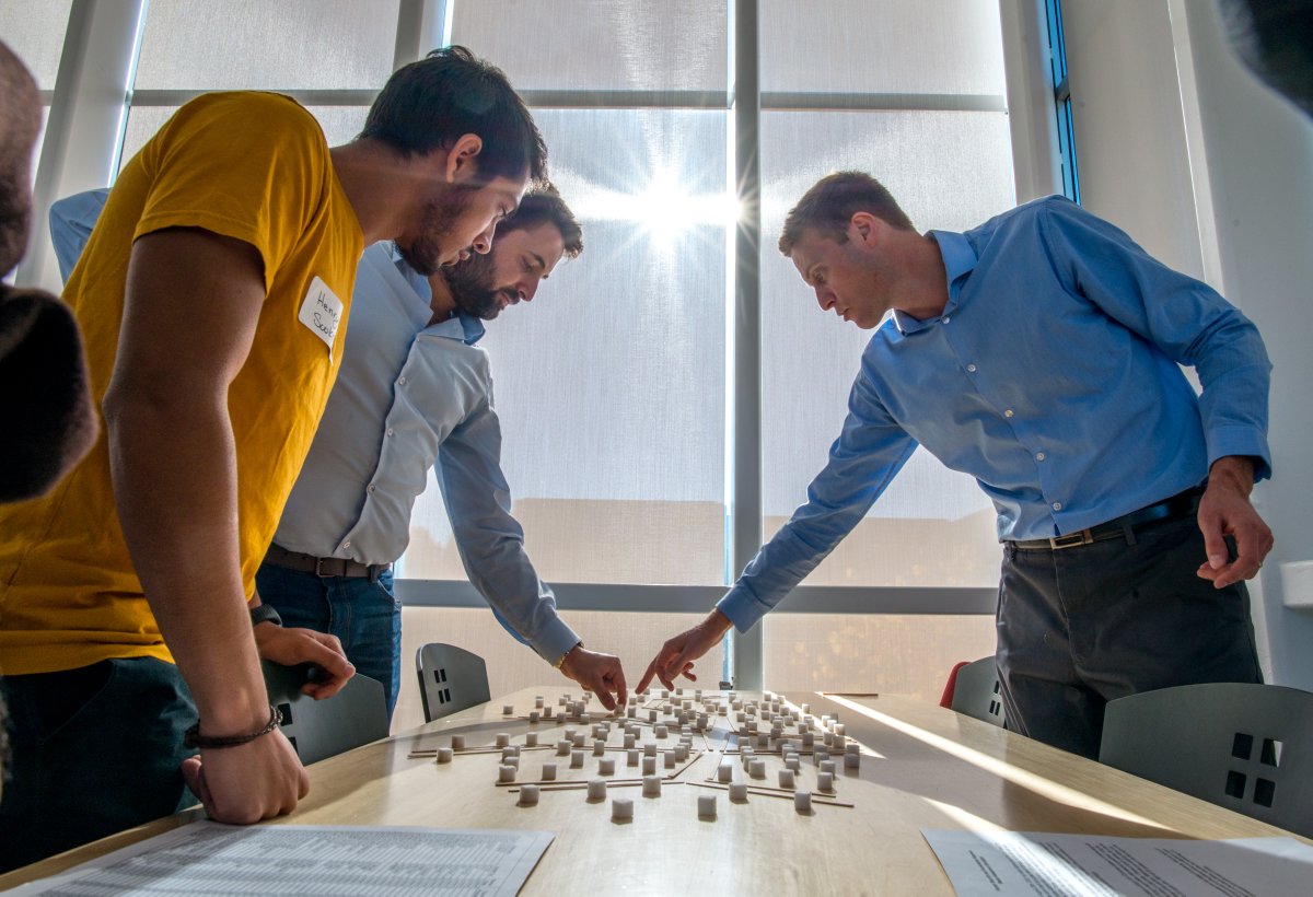 📢 Attention Brown faculty, postdocs, students, &amp; CHRHS global fellows: Have an idea for a training program or workshop on human rights or humanitarian studies? Apply for our Training Seed Grant to bring it to life! drive.google.com/file/d/1A8kOZK…