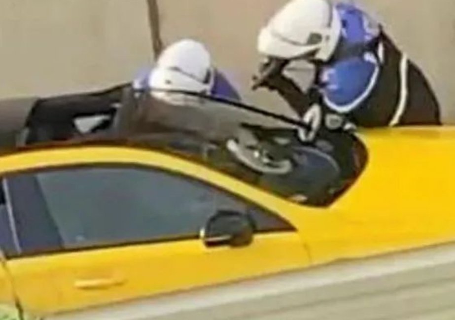 Donc Nahel n'a pas été frappé.. il a redémarré volontairement.. le tir du policier a été dévié par le démarrage de Nahel.
La version de la partie civile s'effondre..
Bref des émeutes.. des millions de dégâts.. à cause de Fake news. 
#TPMP #hdpros2 #Cnews #BFMTV