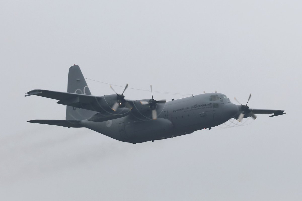 Basdelaat77's tweet photo. A cold and foggy morning #falconleap2024 #FALE24

#NLspot #aviation #avgeek #aviationphotography #planespotting https://t.co/dM430MOfsw