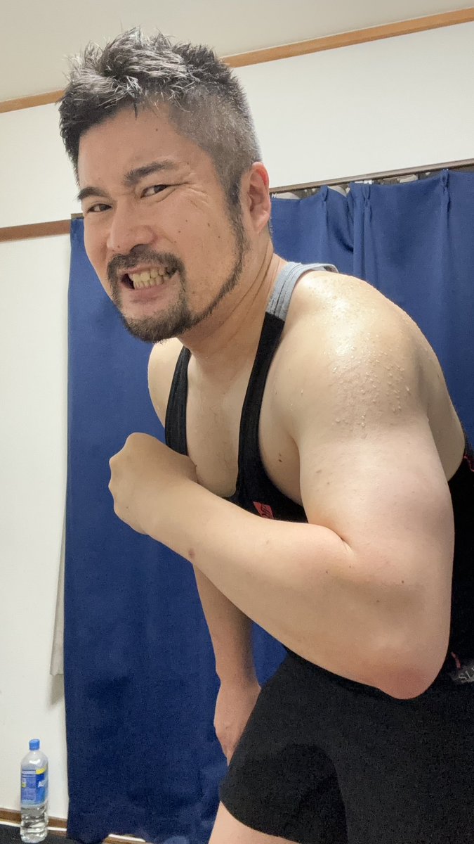 #tiktokLIVE  配信来てくれてありがとう❗️
タンクトップだと汗が飛び散るぜぃ🥵💦