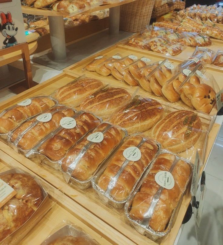 allfornanami's tweet image. nanami everytime he got his free time from work