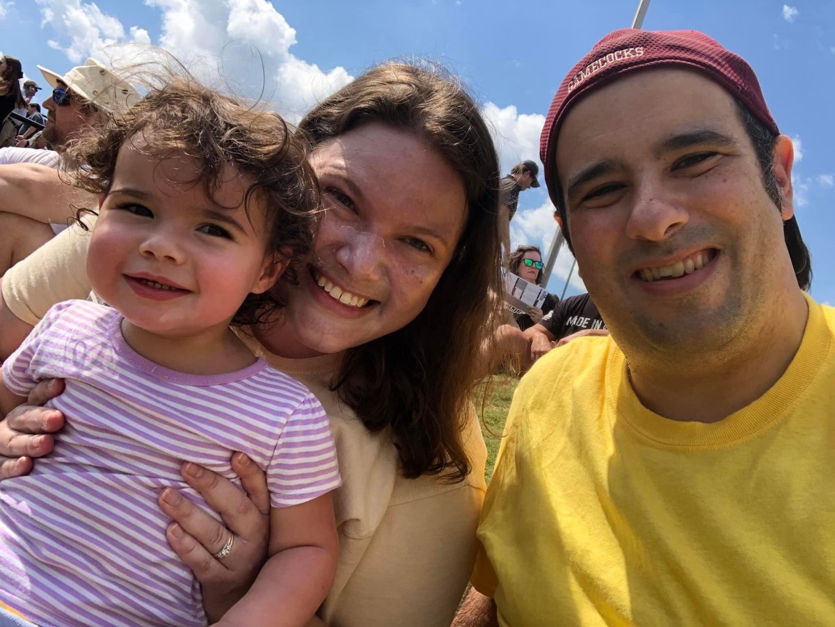 Happy birthday 🎊🎁 to my beautiful wife Allyson !!!

You are the glue that holds our little family together 💕 
Violet and I love you so much!