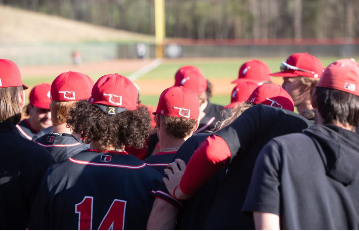 Big week of fall games starts today at 3 pm when we take on <a href="/P27Blacksmiths/">P27 Academy</a> The Henkel! 
Saturday 9/21- Home vs <a href="/CaldwellCCBase1/">Caldwell Community College  Baseball</a> 1 pm DH
Sunday 9/22- Away at <a href="/BlueHoseBSB/">Presbyterian College Baseball</a> in Clinton SC! 
Come check out the fall hawks! #thevalley