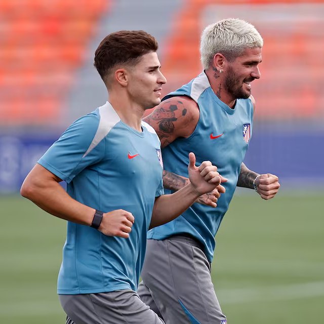 "Habla de sus ganas de desafiarse. Tiene 23 años y ganó todo: Champions, Libertadores, Copa América, Mundial. No se conforma. Es querer empujar los límites, entender que siempre hay un poco más".

🗣️Rodrigo De Paul, sobre la llegada de Julián Álvarez a Atlético de Madrid, en CNN.