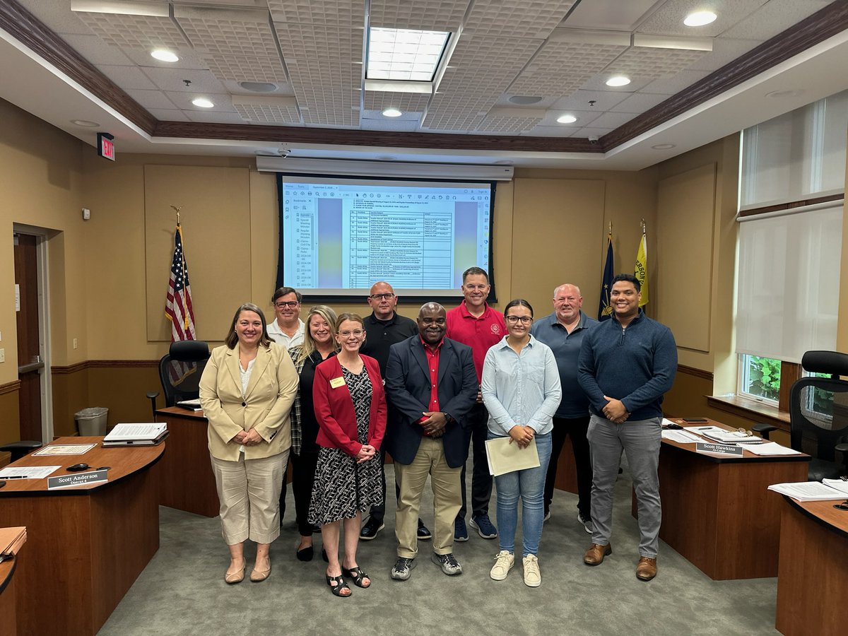Congratulations to Jeffersonville High School senior Heaven Williams for earning one of the newest scholarships available at IU Southeast! IU Southeast has launched a new category of scholarships to recognize and reward civic leadership, and Heaven is our first recipient. She was