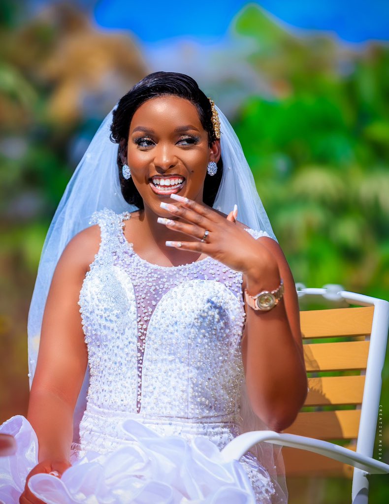 creativephoto12's tweet photo. 📸Choose Creative Media for all your Photography, Videography and Livestreams. 

📸Like, Comment and Share. Contact us on 0773-918-929 for all your functions.
#weddings #photoghraphy #creativemedia https://t.co/7h1yf4kFNu
