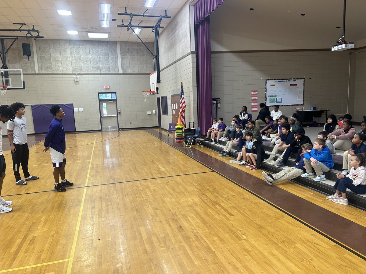 NSUDemonsMBB's tweet photo. Had a great morning with our friends at Fairview Alpha Elementary! #forkem #Nvolved https://t.co/SDE1xEbpVL