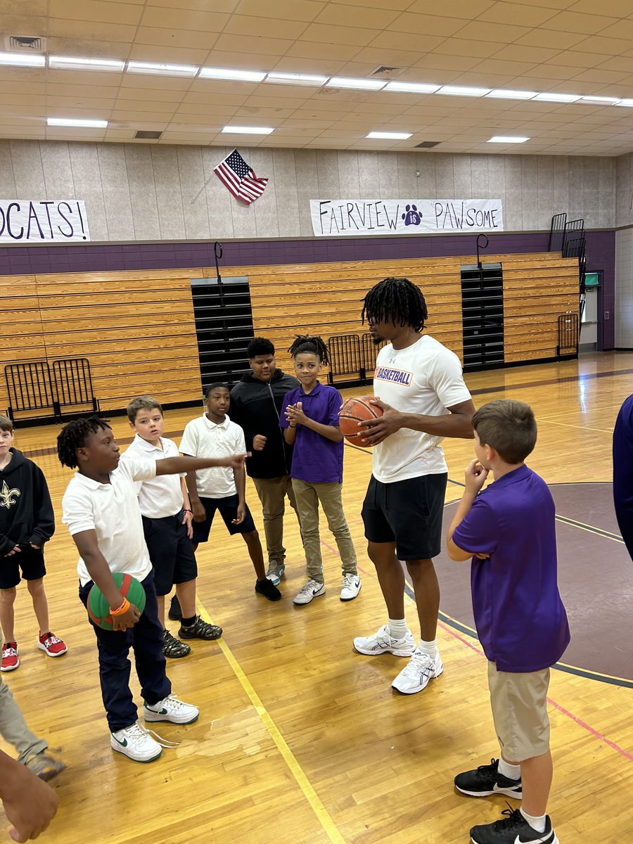 NSUDemonsMBB's tweet photo. Had a great morning with our friends at Fairview Alpha Elementary! #forkem #Nvolved https://t.co/SDE1xEbpVL