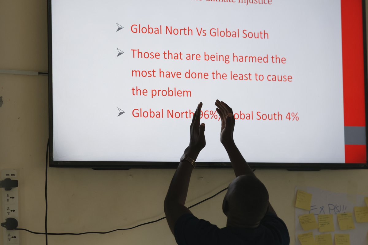 actionaiduganda's tweet photo. As the @actionaid federation launched a new report today on #HowTheFinanceFlows, David Nyaribi of @actionaiduganda, @global_uganda broke down the report during a training for young people in Apac on Climate Justice.
#climatejusticeweekug #FundOurFuture #FixTheFinance https://t.co/d2BSv1dMR2