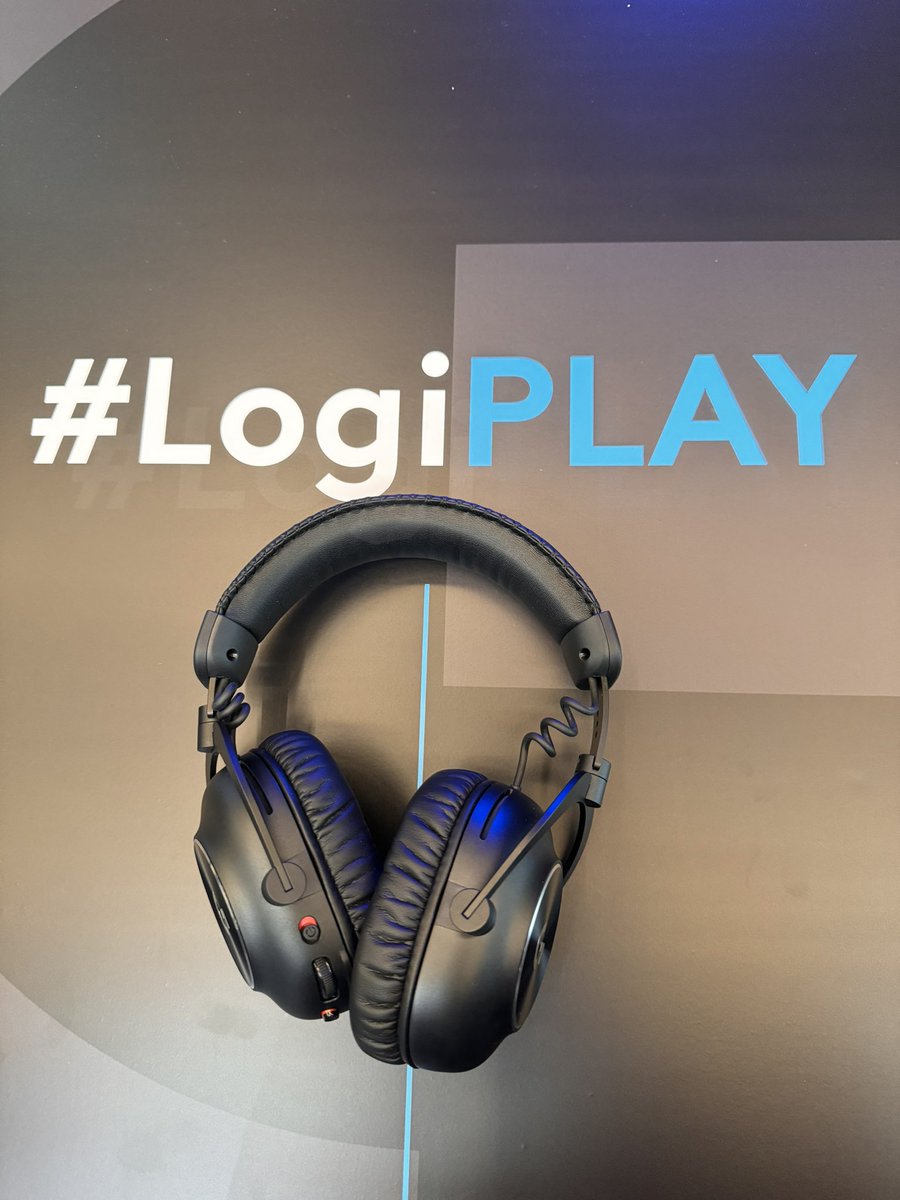 DayWalkerEm1's tweet photo. I have a set of Pro X2 Lightspeed headphones to give away! Gifted by @LogitechGUK
🚨 To Enter 🚨
Visit the Logitech site here
https://t.co/xkj9J8QQe7
Like and follow + comment your fav Logitech G product with the #LogiPlay
UK/IRE ONLY
#LogiPlay #ProX2Lightspeed https://t.co/3KefbqDtp0