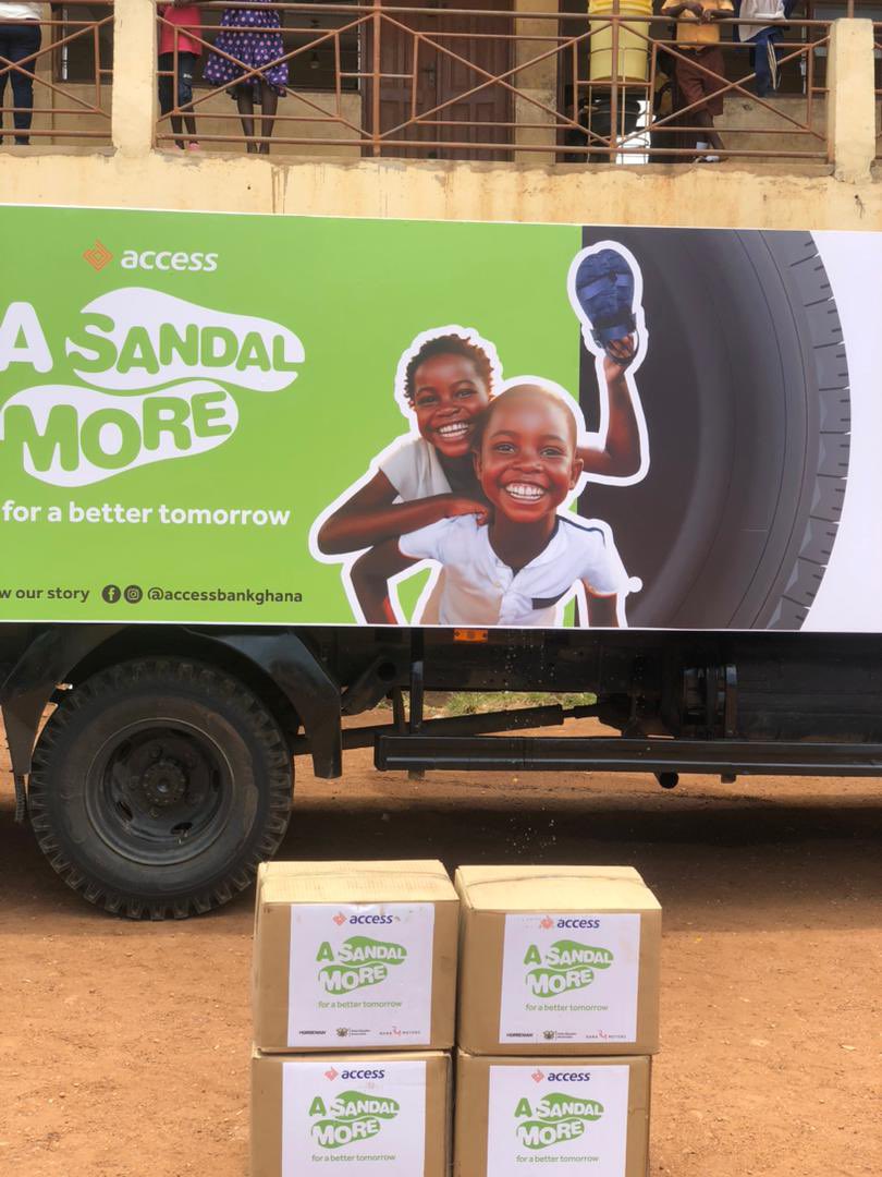 1realFormula's tweet photo. Big cheers to @AccessBankGhana for their incredible initiative! Delivering sandals made from recycled tires to children in deprived areas is a step towards better education and sustainability. This is inspiring future #ASandalMoreForABetterTomorrow https://t.co/3mUauW65d1